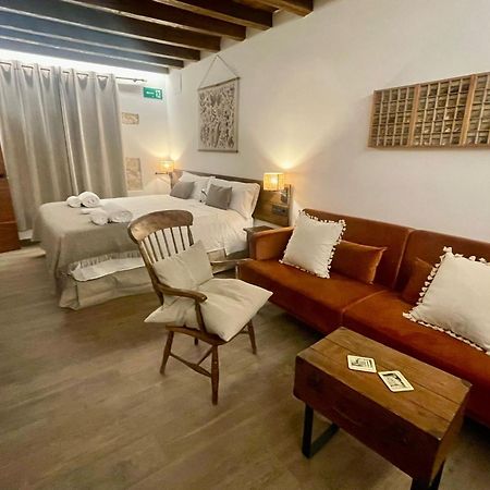 La Casa Del Cantero Pinilla del Valle Esterno foto