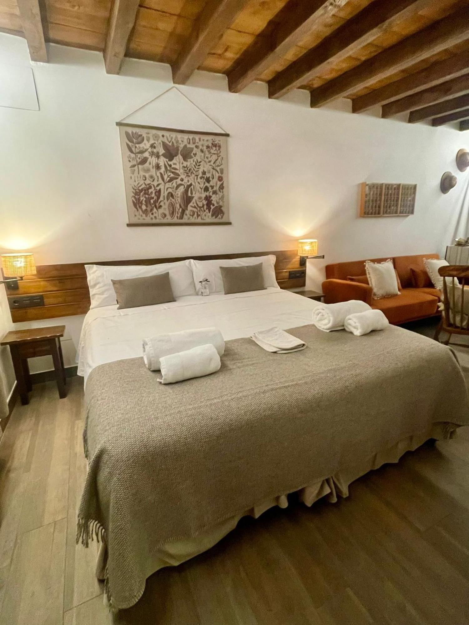 La Casa Del Cantero Pinilla del Valle Esterno foto
