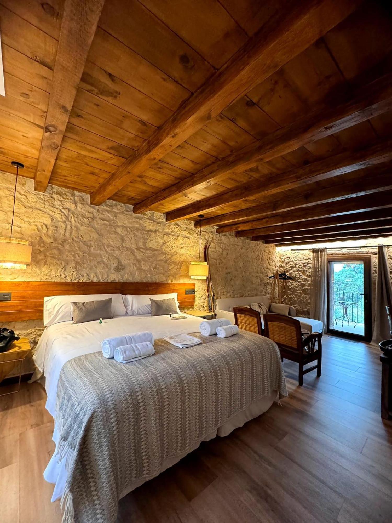 La Casa Del Cantero Pinilla del Valle Esterno foto